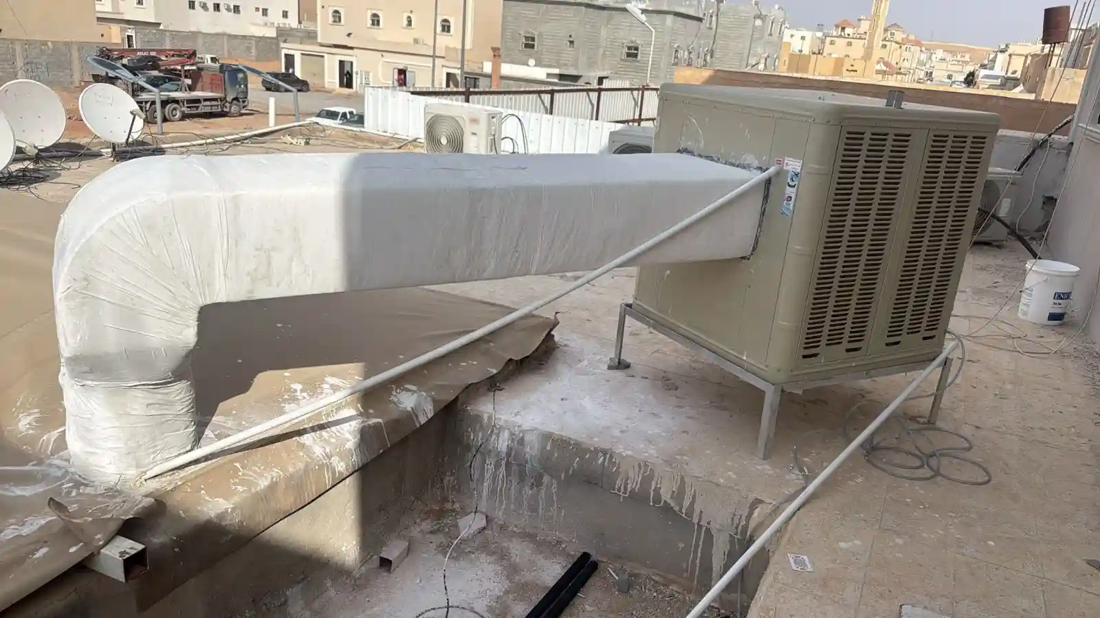 لماذا يعتبر تركيب مكيف صحراوي في شرق الرياض من الحلول العملية؟